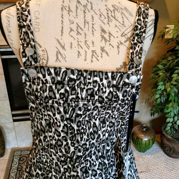 Leopard Print Bib Dress NWT! - Picture 10 of 16